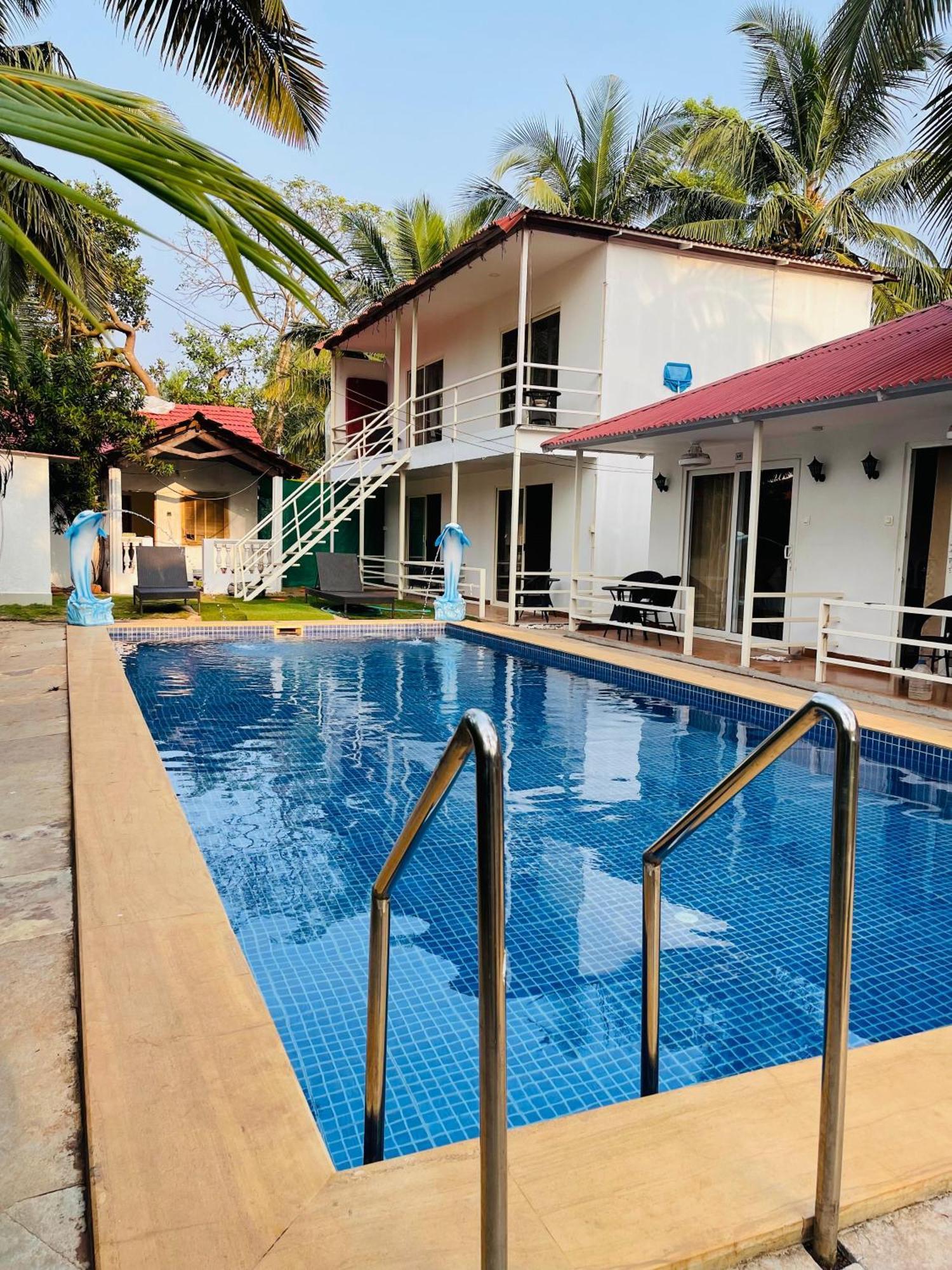 Arabian Sea Beach Resort Morjim Eksteriør bilde